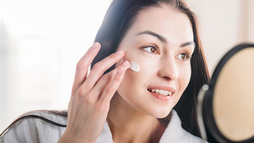8 Cách Chăm Sóc Da Yếu Mỏng Nhanh Chóng Tái Tạo Sức Khỏe