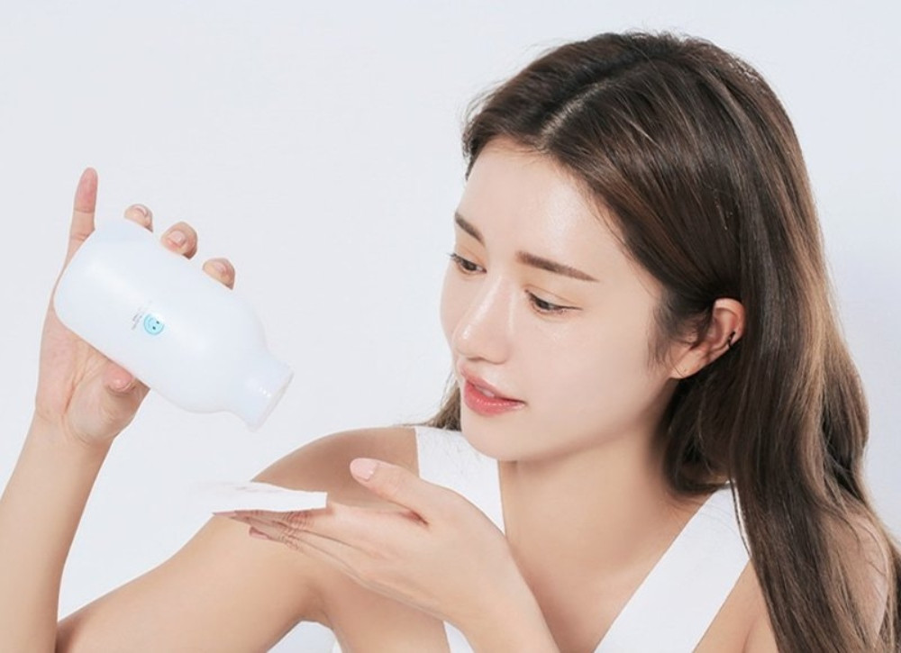 Cách chăm sóc da mặt bị mụn ẩn đơn giản, hiệu quả tại nhà 