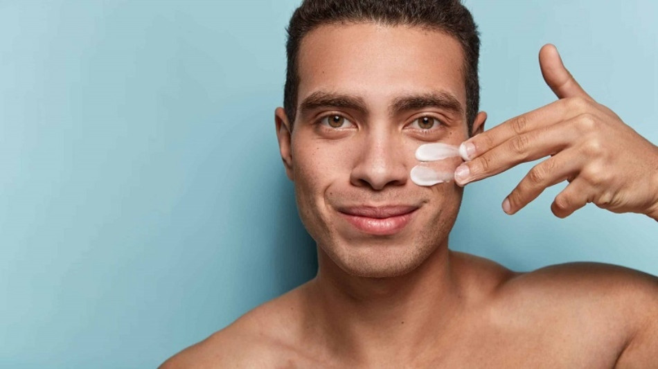 Chăm Sóc Da Cho Nam Giới: Tại Sao Và Cách Thức Thực Hiện?