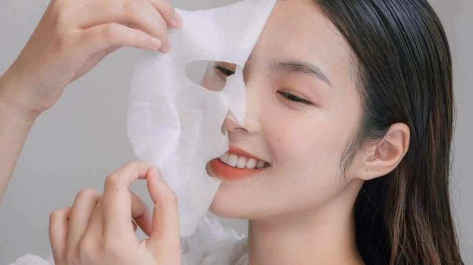 Hướng Dẫn Đắp Mặt Nạ Giấy Đúng Cách Cho Làn Da Khỏe Mạnh