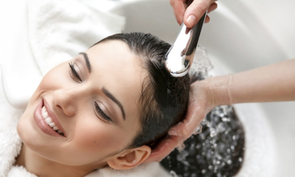 Mẹo 13 cách chăm sóc tóc nối bền đẹp tại nhà chuẩn Salon