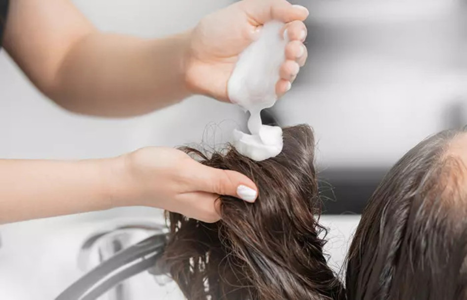 Mẹo 13 cách chăm sóc tóc nối bền đẹp tại nhà chuẩn Salon