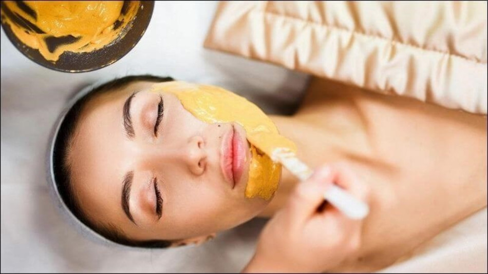 Nghệ: Có Làm Trắng Da Không? Khám Phá 10 Cách Làm Trắng Da Từ Nghệ Hiệu Quả