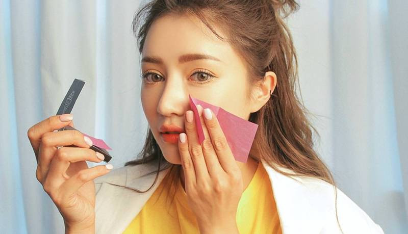 Nguyên nhân và 12+ cách hạn chế da tiết dầu hiệu quả