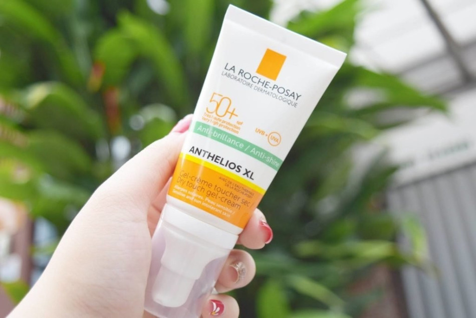 Review TOP 12 Kem chống nắng chống nước mùa hè tốt nhất 2024