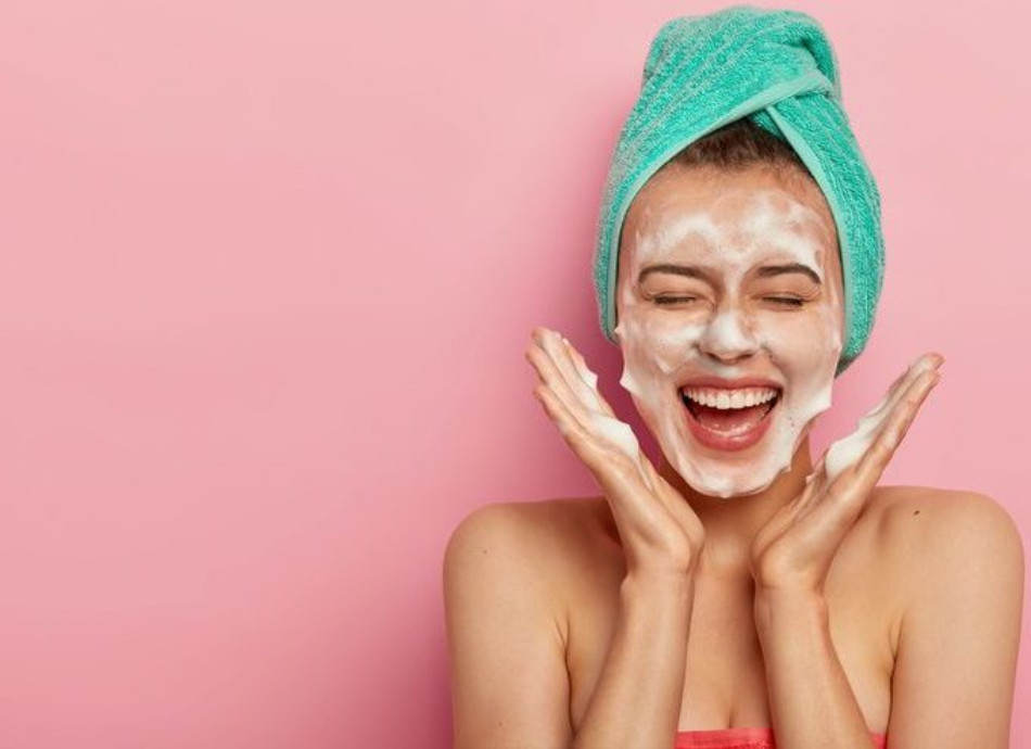 [Review] Top 20+ sữa rửa mặt dưỡng ẩm cho da khô mất nước tốt nhất
