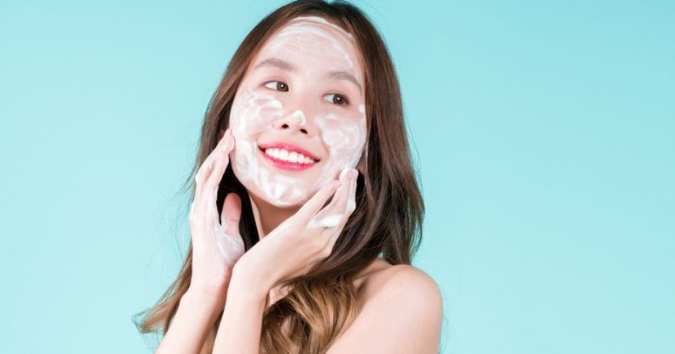 Rửa mặt nhiều có tốt không? Lời giải đáp cho làn da khỏe mạnh