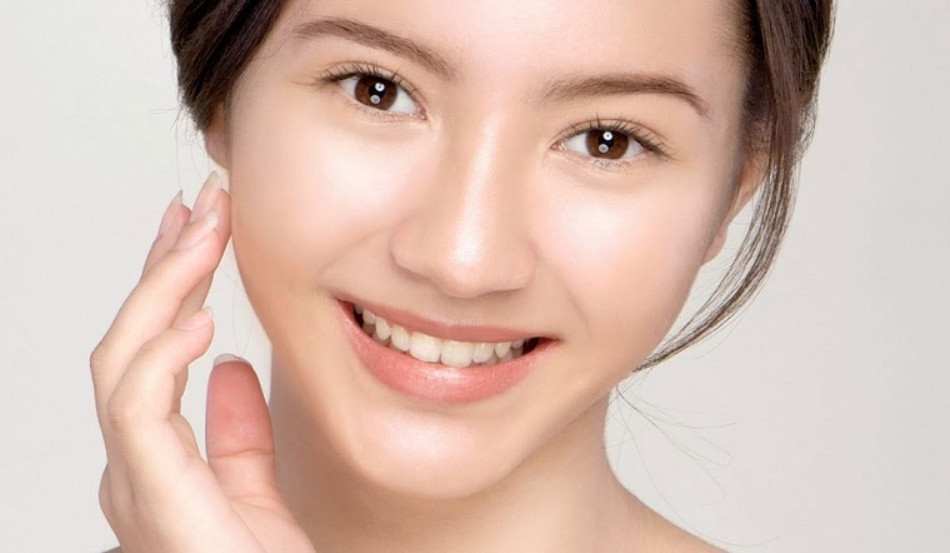 Top 12 kem chống nắng che khuyết điểm, nâng tone tốt nhất 